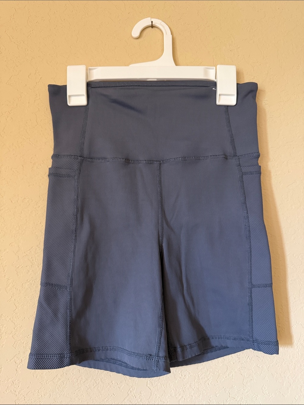 Cotton On bike shorts
